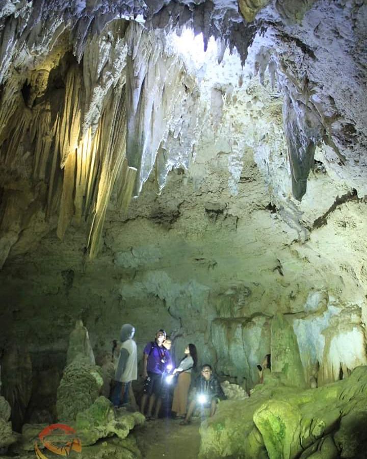 Aktivitas Susur Goa Nyiruan yang Menantang via IG @pepedanhills, Informasi Umum, Lokasi Pepedan Hills, Indah &amp; Romantisnya Bukit Cinta Pepedan Hills, Harga Tiket Masuk Pepedan Hills, Fasilitas, Daya Tarik, Tips Liburan