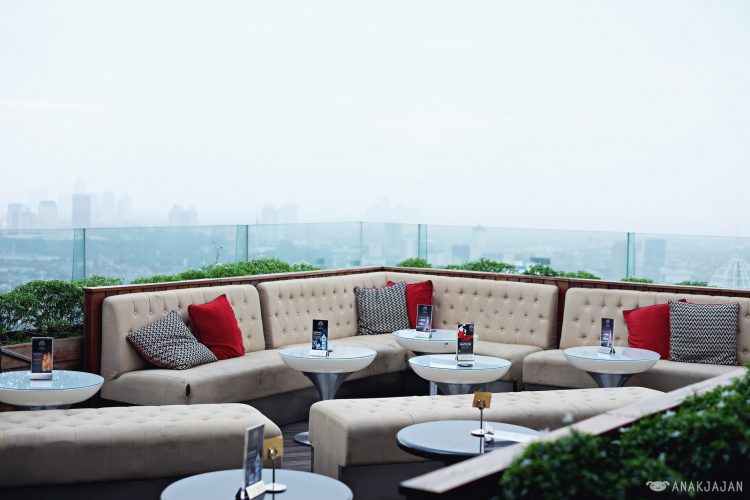 Altitude’s CLOUD Lounge & Living Room via Anakjajan, 1. SKYE Bar & Restaurant, 2. Hause Rooftop, 3. Langit Seduh Rooftop, 4. Roti Bakar Kemang, 5. Lucy In The Sky Spark, 6. Cloud Lounge Jakarta (Rooftop), 7. BART Thamrin, 8. The Edge, 9. Elarte Sport Cafe, 10. Awan Lounge, 11. Upstairs Rooftop Cafe, 12. Sky Garden Cafe, 13. Shy Rooftop, 14. Up All Might, 15. Rocketz Cafe, 16. La vue Rooftop Bar Hermitage, 17. Roof Top at La Boheme, 18. Red Door Koffie House & Bistro Tangerang