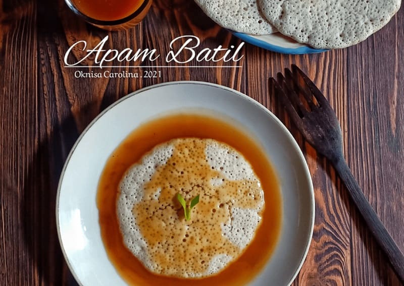 Apam Batil via Kitchenplan, 1. Soto Banjar, 2. Sop Banjar, 3. Nasi Kuning Banjar, 4. Gangan Paliat, 5. Mandai, 6. Nasi Itik Gambut, 7. Kue Bingka, 8. Apam Barabai, 9. Ketupat Kandangan, 10. Lontong Orari, 11. Ayam Cincane, 12. Habang Banjar, 13. Cacapan Asam, 14. Sayur Kambang Tigarun, 15. Ipau, 16. Laksa, 17. Amparan tatak, 18. Kalangkala, 19. Dodol Kandangan, 20. Lamang, 21. Gangan Asam Banjar, 22. Iwak Pakasam, 23. Gangan humbut, 24. Sate tulang, 25. Sate Payau, 26. Bubur Baayak, 27. Sop Mutiara, 28. Apam Batil, 29. Kue Rangai, 30. Brownies Labu, 31. Sambal Acan, 32. Hekeng, 33. Ikan Patin Baubar, 34. Ikan Seluang Goreng, 35. Otak-Otak Ikan Pipih