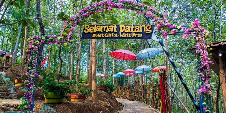 Bukit Cinta via Kompas, 1. Taman Bunga Kebon Asri, 2. Bukit Cinta, 3. Watu Sepur, 4. Bukit Sidoguro, 5. Kawah Putih Negeri Dongeng