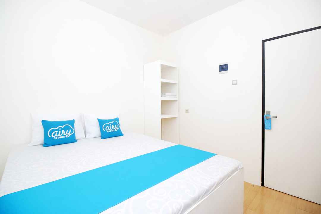 Eco Syariah Kemanggisan via Traveloka, 1. Teduh Hostel Kota Tua, 2. Eco Syariah Kemanggisan (Tutup), 3. Ancol Residence 6, 4. Wonderloft Hostel Kota Tua, 5. Wisma 9 Tanah Abang, 6. Kantos Guest House, 7. Prima Bintang, 8. LeGreen Residence Setiabudi, 9. Zenroom, 10. Pop Hotel Kemang, 11. Green Bamboo Residence, 12. Clay Hotel, 13. Ghurfati Hotel, 14. Six Degrees Backpackers Hostel (Tutup), 15. Apartemen Ambassador, Jakarta Selatan, 16. Apartemen Callia, Jakarta Barat, 17. Big Hotel, Jakarta Pusat, 18. De Hoek Residence, Jakarta Timur