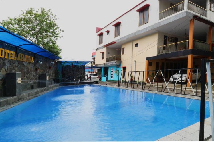 Hotel Arjuna Puncak Bogor, 1. Metropole Hotel Puncak, 2. Agape Gunung Bakti, 3. Arimbi Cibulan Suites, 4. Hotel Ciliwung, 5. Berlian Resort, 6. Airy Eco Syariah Cisarua Lembah Nyiur 68 Bogor (Tutup), 7. Hotel Mars 91, 8. Permata Hati Resort, 9. New Laguna Resort, 10. Villa Bumi Rama, 11. Aries Biru Villa &amp; Hotel, 12. Hotel Ciloto Indah Permai Puncak, 13. RedDoorz Syariah near RSUD Cimacan, 14. OYO 1667 Edotel SMKN 1 Pacet, 15. Villa Aquarius Orange, 16. Hotel Arjuna Puncak Bogor, 17. Gumilang Hotel, 18. Villa Alamanda, 19. Villa Tiola, 20. Arra Lembah Pinus, 21. Mataram Hotel, 22. Citra Agung, 23. Villa Tunas Alam Mutiara, 24. Cisarua Indah, 25. Grand Pesona Ksatria, 26. Wisma Bintang Jadayat