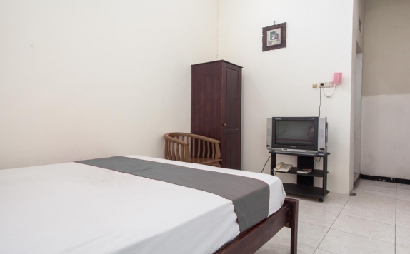 Hotel Paprica 1, 1. Riyadi Guest House, 2. Hotel Istana Permata Ngagel, 3. High Point Serviced Apartment, 4. Country Heritage Resort Hotel, 5. Gunawangsa Manyar, 6. Red Planet, 7. Favehotel Rungkut, 8. Nite &amp; Day Surabaya-Gunungsari, 9. Whiz Prime Darmo Harapan, 10. Livinn Hostel Surabaya, Rp87 ribu, 11. My Studio Hotel Rp91 ribu, 12. Box Hotel, Rp168 ribu, 13. Tab Capsule Hotel, Kayoon Rp114 ribu, 14. Citihub Hotel, Rp192 ribu, 15. Askhara Hotel, Rp115 ribu, 16. Morning Sun Hostel, Rp127 ribu, 17. IKIRU to Live Hotel, Rp104 ribu, 18. Providence Homestay, Rp120 ribu, 19. Da Rifi Hostel, 20. @thome, 21. Capsule Homestay, 22. Krowi Inn, 23. Victory Guesthouse, 24. Galaxy Guest House, 25. Hotel Paprica 1, 26. Orchid Guest House, 27. Hotel Keluarga Djagalan Raya, 28. Olympic Hotel