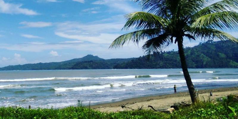 Image Credit: Facebook.com @plunqme, Fasilitas yang Disediakan, Lokasi dan Rute ke Pantai Sidem Tulungagung, Harga Tiket Masuk Pantai Sidem Tulungagung, Daya Tarik & Keistimewaan Pantai Sidem Tulungagung, Kegiatan Menarik, Objek Wisata di Dekat Pantai Sidem Tulungagung