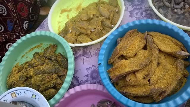 Iwak Pakasam, 1. Soto Banjar, 2. Sop Banjar, 3. Nasi Kuning Banjar, 4. Gangan Paliat, 5. Mandai, 6. Nasi Itik Gambut, 7. Kue Bingka, 8. Apam Barabai, 9. Ketupat Kandangan, 10. Lontong Orari, 11. Ayam Cincane, 12. Habang Banjar, 13. Cacapan Asam, 14. Sayur Kambang Tigarun, 15. Ipau, 16. Laksa, 17. Amparan tatak, 18. Kalangkala, 19. Dodol Kandangan, 20. Lamang, 21. Gangan Asam Banjar, 22. Iwak Pakasam, 23. Gangan humbut, 24. Sate tulang, 25. Sate Payau, 26. Bubur Baayak, 27. Sop Mutiara, 28. Apam Batil, 29. Kue Rangai, 30. Brownies Labu, 31. Sambal Acan, 32. Hekeng, 33. Ikan Patin Baubar, 34. Ikan Seluang Goreng, 35. Otak-Otak Ikan Pipih