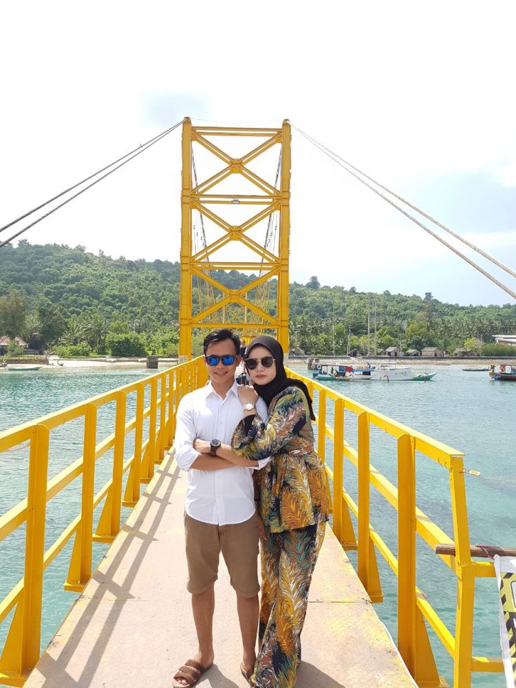 Jembatan Cinta, Jembatan Kuning Nusa Lembongan via Raja Hutan Tour