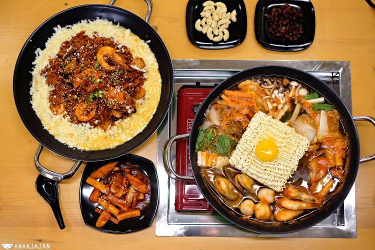 Jjigae House via Anakjajan, 1. School Food, 2. Jjang Korean Noodle &amp; Grill, 3. Kyochon, 4. Yoogane, 5. Daebak Fan Cafe, 6. Seorae Korean Grill, 7. Jjigae House, 8. Chung Gi Wa, 9. Born Ga, 10. Samwon House, 11. Han Gang, 12. To Bak, 13. Bamsae, 14. Illua Restaurant, 15. Hanyang Garden, 16. Oppa Galbi (Tutup), 17. Korean BBQ Gahyo, 18. Magal Mapogalmaegi BBQ, 19. Mujigae, 20. Legend of Noodle, 21. Seo Seo Galbi, 22. OJJU, 23. Goobne, 24. Chir Chir, 25. Samjin Amook, 26. Samwon Express, 27. MAGAL Korean BBQ, 28. Restoran Mr. Park, 29. Kkuldak, 30. Arasseo, 31. Arang 22
