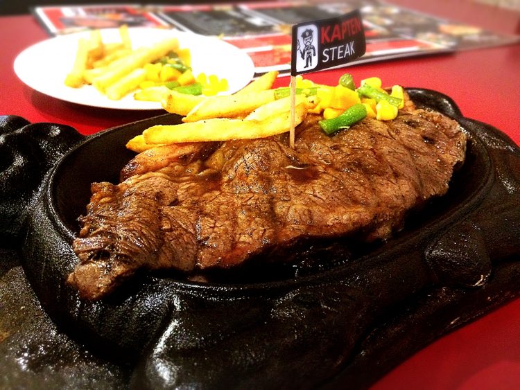 Kapten Steak, 1. Joni Steak, 2. Kapten Steak, 3. Waroeng Steak n Shake, 4. Abuba Steak, 5. Holycow Steak! Steak House by Chef Afit, 6. Steak 21, 7. Tokyo Skipjack, 8. Outback Steakhouse, Kuningan, 9. Ruth’s Chris Steak House, Kuningan, 10. Bistecca, SCBD, 11. Akira Back Jakarta, Setiabudi, 12. El Asador Restaurant, Kemang, 13. Holy Smokes, Senopati, 14. Tony Roma’s, UOB Thamrin, 15. Angus House, Plaza Senayan, 16. Super Steak, 17. Gandy Steakhouse, 18. Soeryo Cafe & Steak, 19. Aged + Butchered, 20. Le Quartier, 21. Altitude Grill, 22. Sir Loin, 23. Wolfsgang’s Steakhouse, 24. Sudestada Jakarta