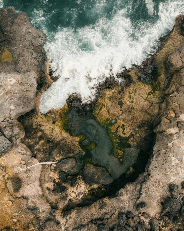 Keunikan Pantai via IG @richodwimukti, Mengenal Pantai Kedung Tumpang, Rute Lokasi dan Harga Tiket Masuk Pantai Kedung Tumpang Tulungagung, Fasilitas di Pantai Kedung Tumpang Tulungagung, Keistimewaan Pantai Kedung Tumpang Tulungagung, Keunikan Pantai, Aktivitas Seru di Pantai Tumpang Tulungagung
