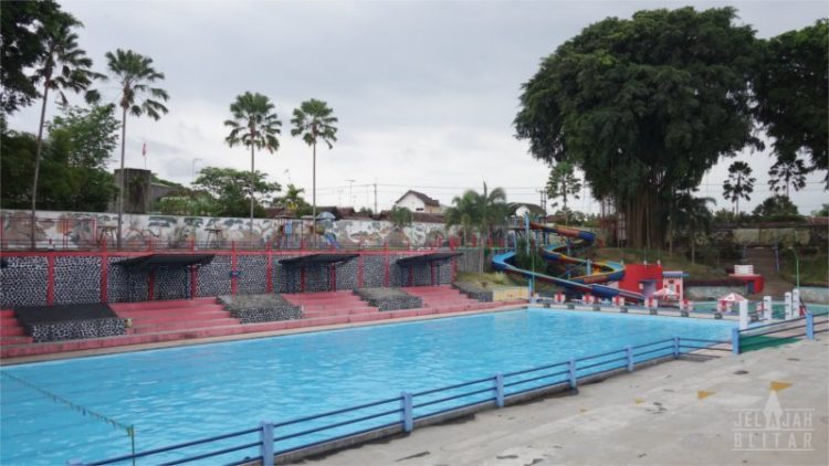Kolam Renang Dewasa via Jelajah Blitar