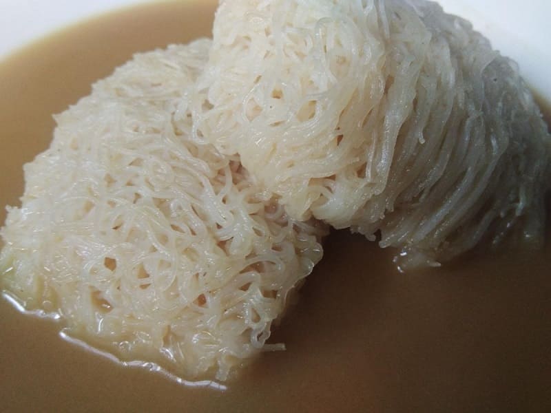 Laksa via Kompasiana, 1. Soto Banjar, 2. Sop Banjar, 3. Nasi Kuning Banjar, 4. Gangan Paliat, 5. Mandai, 6. Nasi Itik Gambut, 7. Kue Bingka, 8. Apam Barabai, 9. Ketupat Kandangan, 10. Lontong Orari, 11. Ayam Cincane, 12. Habang Banjar, 13. Cacapan Asam, 14. Sayur Kambang Tigarun, 15. Ipau, 16. Laksa, 17. Amparan tatak, 18. Kalangkala, 19. Dodol Kandangan, 20. Lamang, 21. Gangan Asam Banjar, 22. Iwak Pakasam, 23. Gangan humbut, 24. Sate tulang, 25. Sate Payau, 26. Bubur Baayak, 27. Sop Mutiara, 28. Apam Batil, 29. Kue Rangai, 30. Brownies Labu, 31. Sambal Acan, 32. Hekeng, 33. Ikan Patin Baubar, 34. Ikan Seluang Goreng, 35. Otak-Otak Ikan Pipih