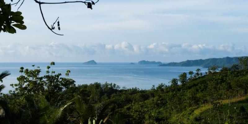 Menikmati Keindahan Birunya Laut di Atas Bukit, Fasilitas yang Disediakan, Lokasi dan Rute ke Pantai Sidem Tulungagung, Harga Tiket Masuk Pantai Sidem Tulungagung, Daya Tarik & Keistimewaan Pantai Sidem Tulungagung, Kegiatan Menarik, Objek Wisata di Dekat Pantai Sidem Tulungagung