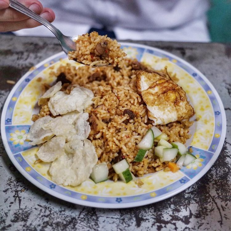 Nasi Goreng Pak Sular via IG @jajanyogya, 1. Warung Spesial Sambal (SS), 2. Lesehan  Aldan, 3. Nasi Goreng Pak Sular, 4. Gudeg  Mercon Bu Tinah, 5. Mie Ayam Tumini, 6. Ayam Geprek Bu Rum, 7. Ngudi Rejeki, 8. Kantin Bu Siti (Tutup), 9. Kedai Rakjat Djelata, 10. Burjonan, 11. Gudeg Yu Djum Wijilan 167, 12. Rumah Makan Gudeg Pawon, 13. Bong Kopitown, 14. Oseng-Oseng Mercon Bu Narti, 15. Bungong Jeumpa, 16. Secret Garden Coffee dan Chocolate, 17. Lesehan Sayidan , 18. SGPC Bu Wiryo 1959, 19. Angkringan Kopi Jos Lik Man, 20. Tahu Gimbal Pak Yono, 21. Bakmi Mbah Gito, 22. Angkringan Pak Jabrik, 23. Tempo Gelato Prawirotaman, 24. Banyu Mili Resto, 25. Angkringan KR, 26. Sate klatak pak Bari, 27. House of Raminten, 28. Soto Ayam Pak Man, 29. Spesial Sambal Bawang Mas Kobis, 30. Coto Makassar La Capila, 31. Saoto Bathok Mbah Katro