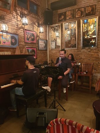 Our Bar, 1. Cafe Liberia, Cafe Jendela Dunia, 2. Noach Cafe And Bistro Suasana Elegan Nan Alami, 3. Singgah di G-Walk Bikin Kamu Jadi Betah, 4. Indahnya Taman Pelangi yang Warna-warni, 5. Jembatan Suramadu, Jembatan Terpanjang Se-Asia Tenggara, 7. Kudos Cafe, 8. Our Bar, 9. Rolag Coffee Surabaya, 10. Cafe dePanji Surabaya, 11. Food Festival Pakuwon City, 12. SAS Cafe &amp; Resto, 13. Libby Bistro, 14. De Javu, 15. La Cafe Gourmand, 16. Cakcuk Cafe