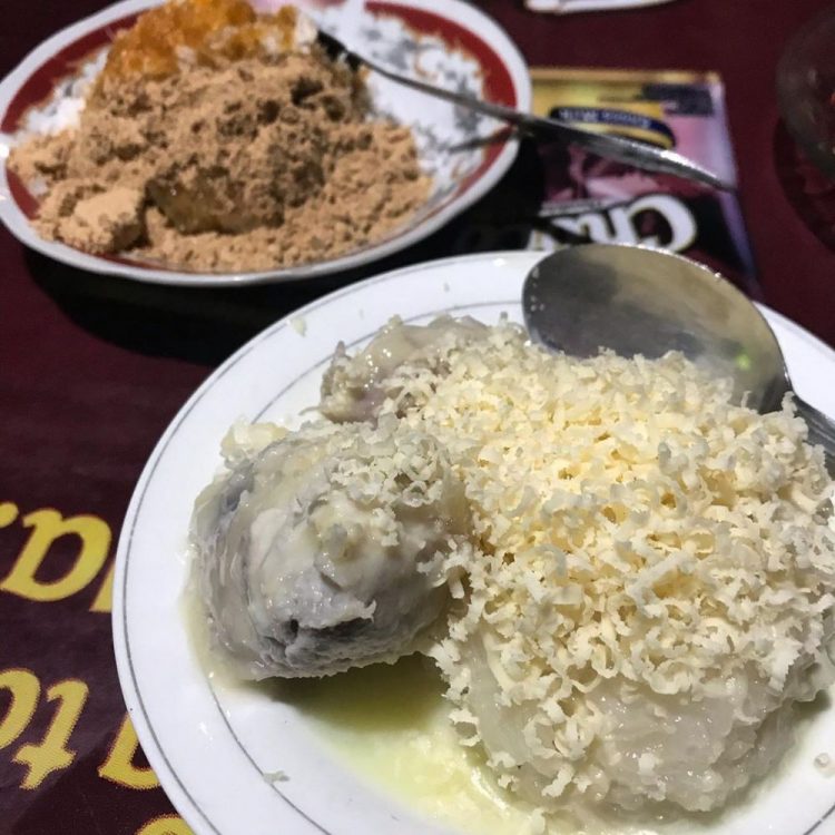 Pos Ketan Legenda via IG @justmeeeen10, 1. Bakso President, 2. Soto Ayam Lombok Sejak 1955, 3. Ronde Titoni, 4. Rumah Makan Kertanegara, 5. Rumah Makan Cairo, 6. STMJ Pak Sentot, 7. Pos Ketan Legenda 1967 Suhat, 8. Rawon Djenggot, 9. Warung Malam Pak Gatot, 10. Depot Mie Gadjah Mada, 11. Warung Subuh, 12. Sego Goreng Resek (Pak Man), 13. Bakso Prima Cak Herman, 14. Nasi Goreng Jumbo Pak Dji, 15. Sego Ceker Glintung, 16. Tahu Lontong Lonceng, 17. Ceker Setan, 18. Tahwa Agus, 19. Nasi Rawon Pecel Campur Mbak Ten, 20. Tahu Telur Bareng, 21. Puthu Lanang Celaket, 22. Sate Landak Pakis – Depot Sate Bu Ria, 23. Warung Malam Pecel & Rawon Ngaglik , 24. Jagung Bakar & STMJ Jaya Abadi, 25. Sentra Kuliner Sriwijaya, 26. Mie Iblis, 27. Nasi Mawut Pak Iwan, 28. Rumah Makan Inggil, 29. Warung Makan 24 Jam Rawon Cak Wan, 30. Rawon Pak Jenggot, 31. Rawon Pak Jenggot