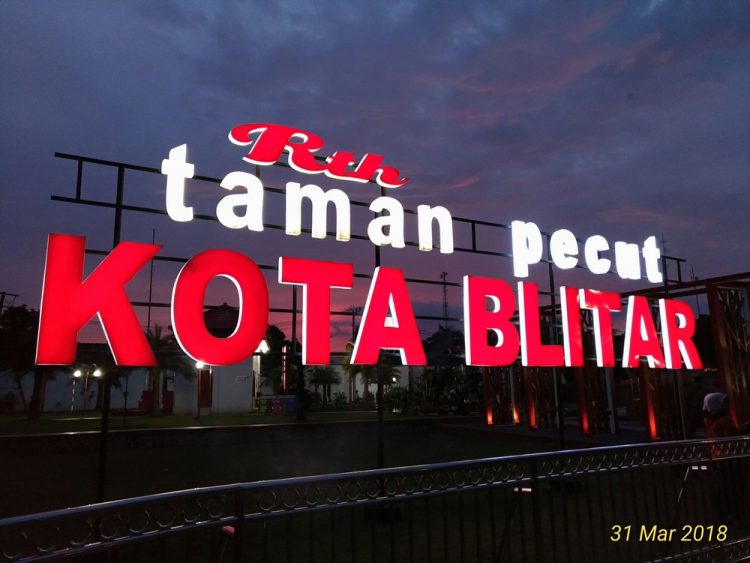 TAMAN PECUT BLITAR, 1. Menyaksikan Atraksi Air Mancur, 2. Olahraga dan Bermain, 3. Foto-Foto, 4. Berkumpul dengan Teman dan Keluarga, 5. Mencari Inspirasi, 6. Berbagi Kreativitas