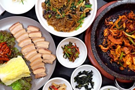 Tobak via Anakjajan, 1. School Food, 2. Jjang Korean Noodle &amp; Grill, 3. Kyochon, 4. Yoogane, 5. Daebak Fan Cafe, 6. Seorae Korean Grill, 7. Jjigae House, 8. Chung Gi Wa, 9. Born Ga, 10. Samwon House, 11. Han Gang, 12. To Bak, 13. Bamsae, 14. Illua Restaurant, 15. Hanyang Garden, 16. Oppa Galbi (Tutup), 17. Korean BBQ Gahyo, 18. Magal Mapogalmaegi BBQ, 19. Mujigae, 20. Legend of Noodle, 21. Seo Seo Galbi, 22. OJJU, 23. Goobne, 24. Chir Chir, 25. Samjin Amook, 26. Samwon Express, 27. MAGAL Korean BBQ, 28. Restoran Mr. Park, 29. Kkuldak, 30. Arasseo, 31. Arang 22