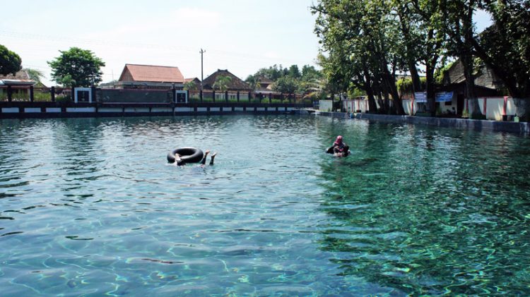 Umbul Jolotundo, 1. Jungkare, 2. Umbul Jolotundo, 3. Taman Koplak Andong, 4. Menara Tugu Waseso