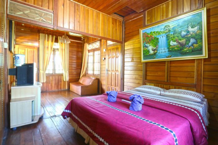 Villa Aquarius Orange via Tiket, 1. Metropole Hotel Puncak, 2. Agape Gunung Bakti, 3. Arimbi Cibulan Suites, 4. Hotel Ciliwung, 5. Berlian Resort, 6. Airy Eco Syariah Cisarua Lembah Nyiur 68 Bogor (Tutup), 7. Hotel Mars 91, 8. Permata Hati Resort, 9. New Laguna Resort, 10. Villa Bumi Rama, 11. Aries Biru Villa &amp; Hotel, 12. Hotel Ciloto Indah Permai Puncak, 13. RedDoorz Syariah near RSUD Cimacan, 14. OYO 1667 Edotel SMKN 1 Pacet, 15. Villa Aquarius Orange, 16. Hotel Arjuna Puncak Bogor, 17. Gumilang Hotel, 18. Villa Alamanda, 19. Villa Tiola, 20. Arra Lembah Pinus, 21. Mataram Hotel, 22. Citra Agung, 23. Villa Tunas Alam Mutiara, 24. Cisarua Indah, 25. Grand Pesona Ksatria, 26. Wisma Bintang Jadayat