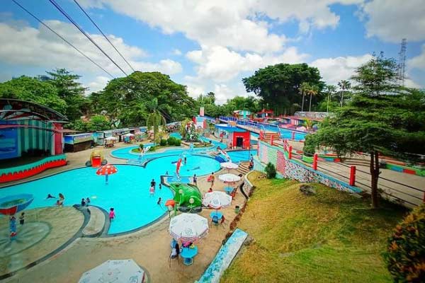 Waterpark Sumber Udel Blitar via IG @daviddysta