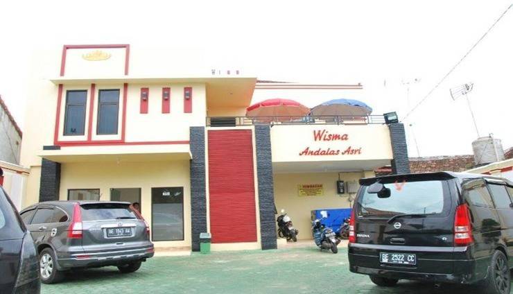 Wisma Andalas Asri via Pegipegi, 1. Pondok Palapa, 2. Palapa Guest House, 3. Jazz Guest House, 4. Hotel Gajahmada, 5. Hotel Ratu Ayu, 6. Triple A Homestay 2, 7. Hotel Marcopolo, 8. Rumah Kopi, 9. Hotel Garuda, 10. Pelangi Residence, 11. Batiqa Hotel, 12. Wisma Andalas Asri, 13. Guest House 24 Hours, 14. Divka Residence, 15. Pondok Inap Aulia, 16. Toro Guest House