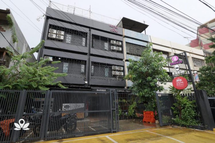Zenroom via Agoad, 1. Teduh Hostel Kota Tua, 2. Eco Syariah Kemanggisan (Tutup), 3. Ancol Residence 6, 4. Wonderloft Hostel Kota Tua, 5. Wisma 9 Tanah Abang, 6. Kantos Guest House, 7. Prima Bintang, 8. LeGreen Residence Setiabudi, 9. Zenroom, 10. Pop Hotel Kemang, 11. Green Bamboo Residence, 12. Clay Hotel, 13. Ghurfati Hotel, 14. Six Degrees Backpackers Hostel (Tutup), 15. Apartemen Ambassador, Jakarta Selatan, 16. Apartemen Callia, Jakarta Barat, 17. Big Hotel, Jakarta Pusat, 18. De Hoek Residence, Jakarta Timur