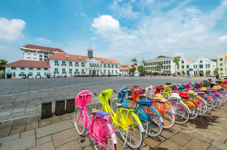 pesona.travel, Informasi Dasar, Sejarah Kota Tua Jakarta, Transportasi Menuju Kota Tua, Jam Operasional, Harga Tiket Masuk, Pesona Kota Tua Memang Tidak Ada Duanya, Objek Wisata Menarik di Kota Tua Jakarta, Kuliner di Kota Tua, Tips Berwisata Di Kota Tua Jakarta