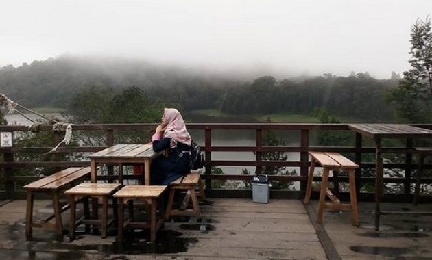 via Instagram.com @kurmiati185, Informasi Umum, Harga & Tiket Masuk Glamping Lakeside Rancabali, Aktivitas Seru di Glamping Lakeside Ciwidey, Harga Penginapan di Tenda Glamping Lakeside Rancabali Ciwidey