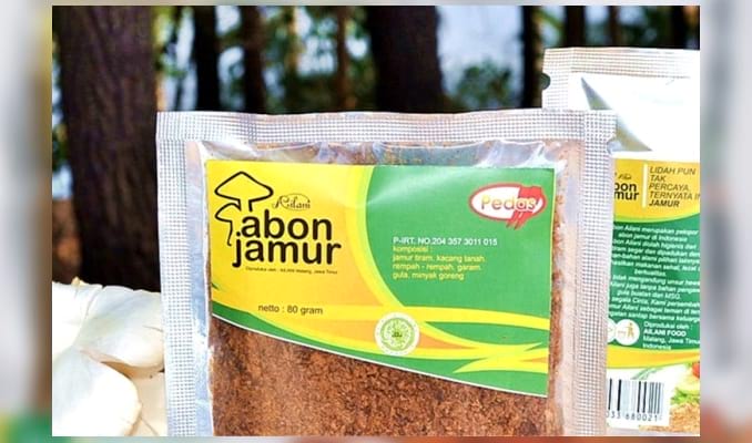 Abon Jamur, 1. Kopi Lampung, 2. Keripik Pisang, 3. Dodol Sirsak, 4. Lempok Durian, 5. Kain Tapis, 6. Souvenir Gajah Lampung, 7. Pie Pisang, 8. Sambal Khas Lampung, 9. Kerupuk Kemplang, 10. Manisan khas Lampung, 11. Keripik Nangka, 12. Sambal Lampung, 13. Lapis Legit, 14. Bakso Sony, 15. Browkis, 16. Bejak Enjak, 17. Lampung Bona Cake, 18. Pempek Khas Lampung, 19. Kopi Durian, 20. Engkak, 21. Dodol Pandan, 22. Kerupuk Cumi, 23. Sambal Lingkung, 24. Bolu Tape, 25. Abon Jamur, 26. Lele Asap, 27. Gantungan Kunci Siger, 28. Kaos Lampung, 29. Kerupuk Udang, 30. Keripik Singkong, 31. Kerupuk Ikan Tenggiri, 32. Sambal Terasi, 33. Kopi Ulubelu, 34. Pempek Nori, 35. Stik Keju, 36. Sambal Teri
