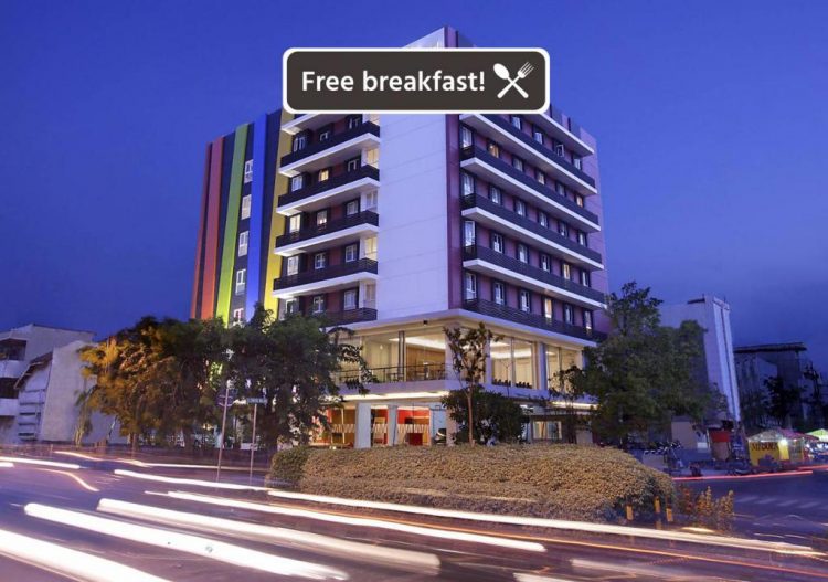 Amaris Hotel Malang, 1. Splendid Inn, 2. Tosari Hotel Malang, 3. Hotel Margosuko Malang, 4. Hotel Mandala Puri, 5. Helios Hotel, 6. Hotel Malang, 7. Hotel Santosa, 8. Same Hotel Malang, 9. Hotel Pelangi Malang, 10. Hotel Trio Indah 2, 11. Hotel Gajahmada Graha, 12. Hotel Emma Malang, 13. Amaris Hotel Malang, 14. Hotel Regent’s Park Malang, 15. Hotel Aloha Malang, 16. Hotel Tugu Malang, 17. Hotel Megawati Malang, 18. Hotel Violet Malang, 19. Hotel Riche Malang, 20. Hotel Citihub @Celaket Malang, 21. Hotel The Grand Palace Malang, 22. Hotel Wilis Indah Malang, 23. Hotel Best Western OJ Malang, 24. The Balava Hotel, 25. Sukun Homestay Syariah