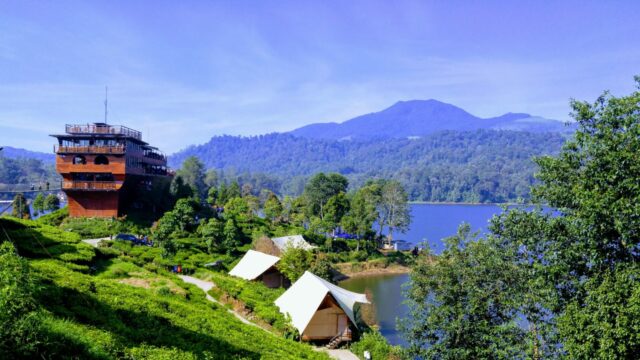 Area penginapan berkemah di tenda glamping rancabali via Google Maps @Dedy Jason, Informasi Umum, Harga & Tiket Masuk Glamping Lakeside Rancabali, Aktivitas Seru di Glamping Lakeside Ciwidey, Harga Penginapan di Tenda Glamping Lakeside Rancabali Ciwidey