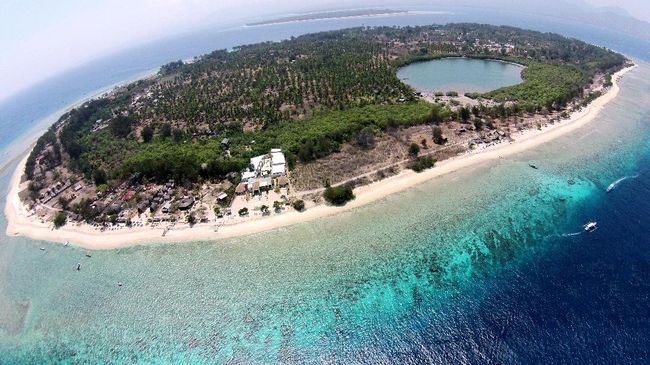 Akses ke Lokasi Wisata Gili Meno, Transportasi Ke Gili Meno Dari Bali, Biaya &amp; Waktu Kapal Penyeberangan Ke Gili Trawangan, Keunikan Obyek Wisata Gili Meno Lombok, Suasana dan Kondisi di Gili Meno Lombok, Daya Tarik Wisata Pulau Gili Meno, Pantai Gili Meno, Moda Transportasi, Infrastruktur, Aktivitas Liburan Menarik di Pulau Gili Meno