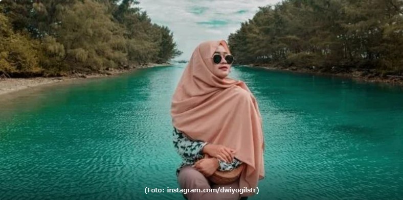 Jelajah Pulau, 1. Melihat Penangkaran Penyu Sisik, 2. Snorkeling di Pulau Pramuka, 3. Menikmati Pemandangan Sunset, 4. Memancing, 5. Mengunjungi Taman Nasional Kepulauan Seribu, 6. Penanaman Bakau, 7. Keramba Ikan, 8. Scuba Diving, 9. Wisata Ilmu Pengetahuan, 10. Jelajah Pulau, 11. Hopping Island