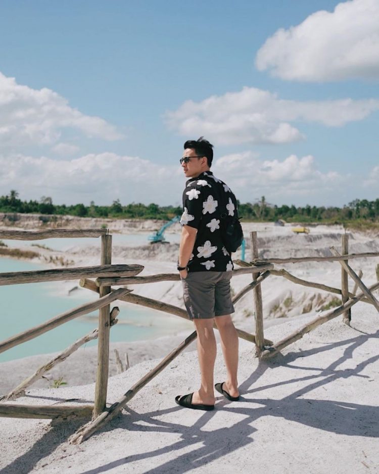 Kembaran Kawah Putih di Ciwidey, Bandung via Instagram.com @billydavidson_, Lokasi Danau Kaolin, Harga Tiket Masuk, Rute Menuju Lokasi Danau, Pesona Danau Kaolin Belitung, Fasilitas di Danau Kaolin, Daya Tarik, Aktivitas seru di Danau Kaolin, Penginapan di Area Danau Kaolin, Tips Berkunjung ke Danau Kaolin