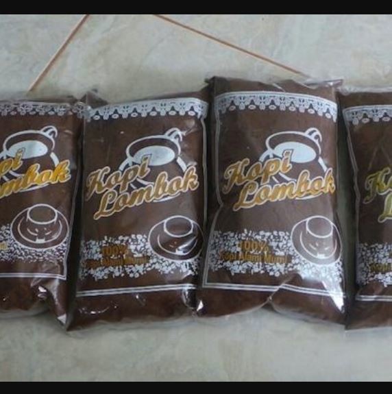 Kopi Prabe Lombok, 1. Kain Tenun Ikat Sasak, 2. Songket Sasak, 3. Mutiara kha Lombok, 4. Kaos Lombok, 5. Madu Sumbawa, 6. Susu Kuda Liar Sumbawa, 7. Dodol Rumput Laut, 8. Peyek Kangkung Rumput Laut, 9. Terasi Khas Lombok, 10. Kerajinan Tangan Khas Lombok, 11. Tuak Manis Lombok, 12. Kerajinan Tanah Liat, 13. Permen Susu Kuda Liar, 14. Anyaman Ketak, 15. Abon Ikan Marlin, 16. Minyak Gosok Sumbawa, 17. Manisan Tomat, 18. Telur Asin Bakar, 19. Kopi Prabe Lombok, 20. Sambal Encim Lombok, 21. Keripik Ceker Lombok, 22. Stik Kangkung, 23. Stik Rumput Laut Lombok, 24. Kacang Mete Lombok, 25. Manisan Rumput Laut Lombok