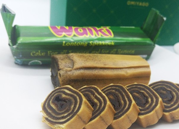 Lontong Spekkoek Waiki, 1. Lumpia Semarang, 2. Kaos Khas Semarang, 3. Tahu Bakso Ungaran Semarang, 4. Moaci Gemini, 5. Bandeng Juwana, 6. Wingko Babat, 7. Roti Ganjel Rel, 8. Kue Sarang Madu, 9. Peyek Tumpi, 10. Batik Semarang, 11. Lontong Spekkoek Waiki, 12. Roti Brillian, 14. Bandeng Presto, 15. Manisan Tomat, 16. Tahu Petis, 17. Ayam Tulang Lunak Semarang, 18. Kopi Banaran dan Gunung Kelir, 19. Souvenir Pasar Johar