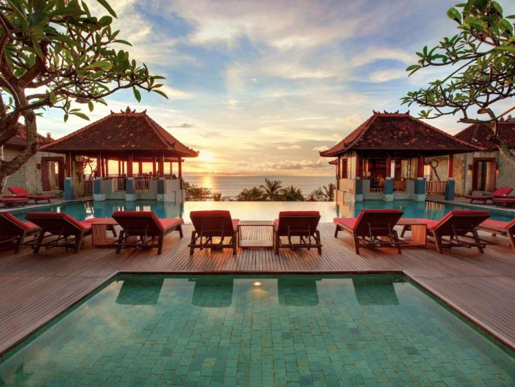 Mercure Kuta Bali, 1. H-Ostel, 2. Kodja Beach Resort, 3. Pesona Beach Inn Hotel, 4. Kedin’s Inn, 5. Budhi Kuta Beach Resort, 6. Bali Summer Hotel, 7. Utopic Seminyak, 8. New Arena Beach Resort Hotel, 9. Maharani Beach Hotel, 10. Kuta Puri Bungalow and Spa, 11. Kutabex Beachfront Hotel, 12. Mercure Kuta Bali, 13. Fame Hotel Sunset Road, 14. Grandmas Plus Hotel Airport, 15. Natya Hotel Kuta, 16. Adhi Jaya Sunset Kuta, 17. Golden Tulip Jineng Resort Bali, 18. Sulis Beach Hotel and Spa, 19. Swiss-Belhotel Tuban