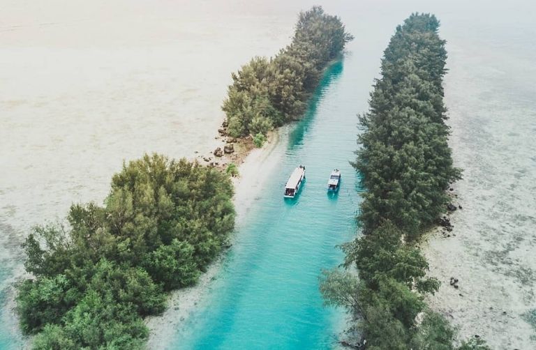 Pulau-Pramuka-Kepulaun-Seribu-Via-Drone-@fajarnasution, 1. Pantai Batu Bintang, 2. Pantai Loji, 3. Pantai Citarik, 4. Pantai Cibareno, 5. Pantai Citepus, 6. Pantai Karang Pamulang, 7. Pantai Pulau Bidadari, 8. Pantai Pulau Pramuka, 9. Pantai Pulau Tidung, 10. Pantai Pulau Untung Jawa, 11. Pantai Anyer, 12. Pantai Carita, 13. Pantai Tanjung Pasir, 14. Pantai Karang Bolong