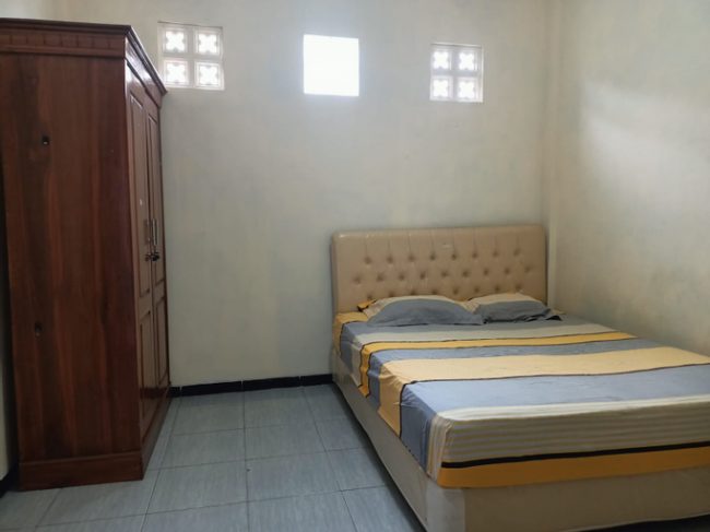 Sukun Homestay Syariah, 1. Splendid Inn, 2. Tosari Hotel Malang, 3. Hotel Margosuko Malang, 4. Hotel Mandala Puri, 5. Helios Hotel, 6. Hotel Malang, 7. Hotel Santosa, 8. Same Hotel Malang, 9. Hotel Pelangi Malang, 10. Hotel Trio Indah 2, 11. Hotel Gajahmada Graha, 12. Hotel Emma Malang, 13. Amaris Hotel Malang, 14. Hotel Regent’s Park Malang, 15. Hotel Aloha Malang, 16. Hotel Tugu Malang, 17. Hotel Megawati Malang, 18. Hotel Violet Malang, 19. Hotel Riche Malang, 20. Hotel Citihub @Celaket Malang, 21. Hotel The Grand Palace Malang, 22. Hotel Wilis Indah Malang, 23. Hotel Best Western OJ Malang, 24. The Balava Hotel, 25. Sukun Homestay Syariah