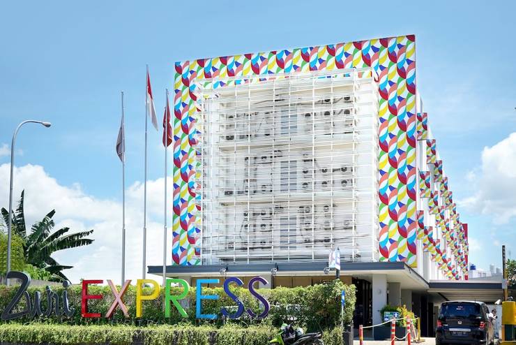 Zuri Express, 1. D’Paragon Dwikora, 2. Hotel Graha Bukit, 3. D’Paragon Trikora, 4. Zuri Express, 5. Red Planet, 6. Hotel Anugerah, 7. Kost Keluarga, 8. Kost Zafira 1, 9. Kost Nusantara, 10. Wisma ATIPA, 11. RedDoorz Plus near Palembang Indah Mall, 12. Losmen Ibu Hj. Tarjo, 13. RedDoorz Plus near Palembang Square Mall, 14. Sriwijaya Premier, 15. Losmen Al-Mukkaromah, 16. Hotel Tiara, 17. Best Skip Hotel, 18. Hotel Classie, 19. HOTEL PARADIS, 20. Hotel Sandjaja, 21. Hotel Belvena Mangkunegara, 22. Msquare Hotel