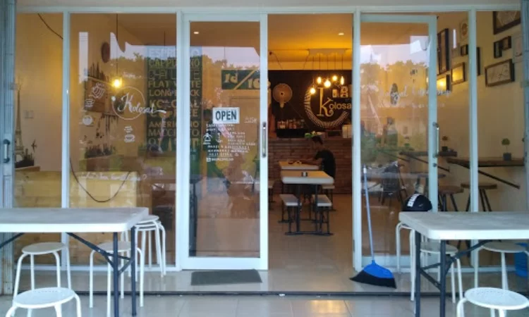 Coffee Kolosal via Google Maps @Dede Fauzy