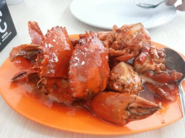 Gatang Kenari via Dutawisataindonesia.wordpresscom, 1. Gohu Ikan , 2. Ikan Kuah Pala Banda , 3. Ikan Komu Asar , 4. Papeda Khas Maluku , 5. Nasi Jaha , 6. Sagu Woku Komo-Komo , 7. Sambal Colo-colo , 8. Bubur Sagu Ubi , 9. Nasi Lapola , 10. Kohu-Kohu , 11. Gatang Kenari, 12. Kasbi Komplet, 13. Acar Kuning, 14. Kue Asida, 15. Kue Bagea, 16. Halua Kenari, 17. Lapis Palaro, 18. Sagu Lempeng, 19. Bubur Ne, 20. Sagu Gula, 21. Kopi Sibu-Sibu