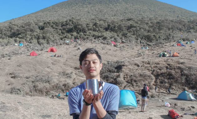 Gunung Puntang via IG @rian_riyandi, 1. Gunung Tangkuban Perahu, 2. Trans Studio Bandung, 3. Wisata Kawah Putih Ciwidey, 4. Curug Dago di Bandung, 5. Wisata Belanja Pasar Baru di Bandung, 6. Wisata Edukasi Observatorium Bosscha di Bandung, 7. Wisata Alam Danau Situ Patenggang di Bandung, 8. Wisata Air Panas Ciater, 9. Wisata Kampung Gajah di Bandung (Tutup Permanen), 10. Tempat Wisata Kebun Binatang di Bandung, 11. Wisata Rumah Mode Bandung, 12. Wisata Seni Saung Angklung Udjo Di Bandung, 13. Wisata Edukasi Museum Geologi Bandung, 14. Paskal Food Market, 15. Rumah Strawberry Ciwidey, 16. Cihampelas Walk, 17. Museum Konferensi Asia Afrika, 18. Museum Sri Baduga Bandung, 19. Taman Lalu Lintas Ade Irma Suryani, 20. Kolam Renang Karang Setra, 21. Taman Wisata Alam Maribaya, 22. Kawasan Punclut Bandung Utara, 23. Kebun Bunga Cihideung, 24. Tempat Wisata De’Ranch, 25. Wisata Kuliner Floating Market, 26. Perkebunan Teh Rancabali, 27. Wisata Air Panas Ciwalini, 28. Wisata Bumi Perkemahan Ranca Upas, 29. Little Seoul Bandung, 30. Dusun Bambu Lembang, 31. Taman Hutan Raya Ir Djuanda, 32. Curug Upas, 33. Ciwidey Valley Resort, 34. Sendang Kahuripan, 35. Situ Cileunca, 36. Taman Balai Kota, 37. Gunung Puntang, 38. Stone Garden, 39. Chinatown Bandung, 40. Bird Pavilion, 41. Curug Malela, 42. Tebing Keraton, 43. Puncak Bintang, 44. Amazing Art World, 45. Street Gourmet, 46. Curug Cimahi, 47. Tafso Barn, 48. Sanghyang Heuleut, 49. The Great Asia Afrika, 50. Tebing Citatah, 51. Jalan Braga, 52. D’Dieuland, 53. Jembatan Kereta Api Cikudapateuh Ciwidey, 54. Upside Down World Bandung, 55. Orchid Forest Cikole, 56. Kebun Teh Sukawana, 57. Kampoeng Tulip, 58. Kampung Pasir Ipis, 59. Kebun Bunga Begonia, 60. Wisata Grafika Cikole, 61. Pine Forest Camp Lembang, 62. The Lodge Maribaya, 63. Farm House Susu Lembang, 64. Glamping Lakeside, 65. Curug Keraton Cibodas, 66. Curug Layung Lembang, 67. Curug Tilu Leuwi Opat, 68. Jendela Alam, 69. Ciwangun Indah Camp (CIC) Lembang, 70. Taman Miniatur Kereta Api, 71. Lereng Anteng Panoramic Coffee, 72. Gunung Putri Lembang, 73. Kawasan Berkuda Ganesha H Equestrian, 74. Bukit Labyrinth Ganesha H Equestrian, 75. Bukit Pangjebolan Lembang, 76. Argowisata Kawah Rengganis, 77. Pemandian Air Panas Ciwalini, 78. Curug Cipanji Bandung, 79. Wisata Air Curug Tilu, 80. Bukit Jamur Rancabolang Ciwidey, 81. Barusen Hills, 82. Kampung Cai Rancaupas, 83. Bumi Perkemahan Ranca Cangkuang, 84. Cimanggu Hot Spring & Cottage, 85. Taman Kelinci Ciwidey, 86. Danau eMTe Highland Resort, 87. Green Hill Park TWA Cimanggu