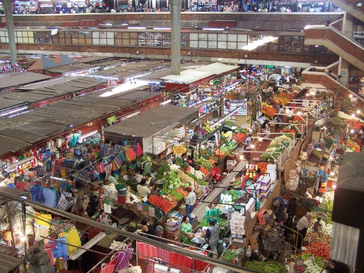 Guadalajara via Agaveweb, 1. Borough, Inggris, 2. Pasar Gede Solo, Indonesia, 3. Guadalajara, Meksiko, 4. Istanbul, Turki, 5. Jaipur, India, 6. Kairo, Mesir, 7. Kowloon, Hong Kong, 8. Kreta Ayer Wet, Singapura, 9. La Boqueria, Jerman, 10. Lancaster Pennsylvania, Amerika Serikat, 11. Or Tor Kor, Thailand, 12. Marche Bastille, Paris, 13. Provencal, Paris, 14. St. Lawrence Toronto, Kanada, 15. Tsukiji, Jepang, 16. Union Square, New York