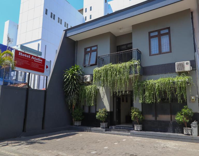 Hotel Atalie via Agoda, 1. Hotel Mataram 1, 2. Hotel Airy Malioboro Sosrowijayan, 3. Gloria Amanda Hotel, 4. Istana Batik Ratna Hotel, 5. Sofyan Inn Hotel Unisi Yogyakarta, 6. Hotel 1001 Malam, 7. Hotel Neo Malioboro, 8. Hotel @HOM Platinum Gowongan, 9. Sakanti Malioboro Hotel, 10. Aura Hotel, 11. RedDoorz Near Malioboro Mall, 12. The Cabin, 13. Monica Hotel, 14. Hotel Berlian, 15. Hasian, 16. POP! Hotel, 17. Violet Hotel, 18. Bladok Hotel, 19. Garden Hotel, 20. Nueve Hotel, 21. Hotel Amallia, 22. Hotel Kristina, 23. Hotel Atalie