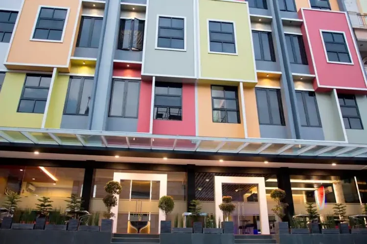 Hotel Quintus Jakarta, 1. Hotel Hollywood, 2. City Biz Residence, 3. Airy Taman Sari Mangga Besar Enam 8 Jakarta, 4. Pinangsia Hotel, 5. Hotel Rumah Shinta, 6. Azure Kuningan Tiong, 7. Hotel Ro&Vi Boutique, 8. Hotel Lautze Indah, 9. Hotel Quintus Jakarta, 10. Putri Duyung Resort – Mulai dari Rp 714.000,00, 11. Pullman Jakarta Central Park – Mulai dari Rp 932.249,00, 12. Fraser Residences Sudirman – Mulai dari Rp 882.230,00, 13. DoubleTree by Hilton Hotel Jakarta – Mulai dari Rp 720.000,00, 14. Holiday Inn Express Jakarta Matraman – Mulai dari Rp 369.000,00, 15. The Dharmawangsa Jakarta – Mulai dari Rp 2.353.724,00