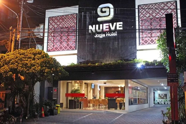 Nueve Hotel via Tiket, 1. Hotel Mataram 1, 2. Hotel Airy Malioboro Sosrowijayan, 3. Gloria Amanda Hotel, 4. Istana Batik Ratna Hotel, 5. Sofyan Inn Hotel Unisi Yogyakarta, 6. Hotel 1001 Malam, 7. Hotel Neo Malioboro, 8. Hotel @HOM Platinum Gowongan, 9. Sakanti Malioboro Hotel, 10. Aura Hotel, 11. RedDoorz Near Malioboro Mall, 12. The Cabin, 13. Monica Hotel, 14. Hotel Berlian, 15. Hasian, 16. POP! Hotel, 17. Violet Hotel, 18. Bladok Hotel, 19. Garden Hotel, 20. Nueve Hotel, 21. Hotel Amallia, 22. Hotel Kristina, 23. Hotel Atalie