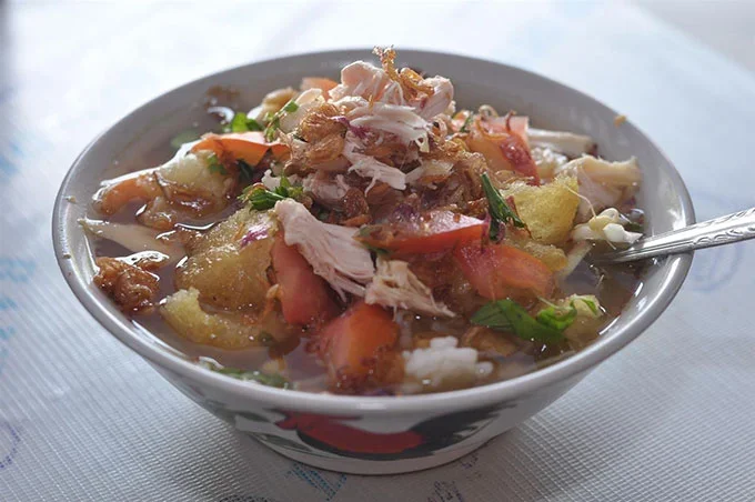 Soto Lenthok, 1. Gudeg , 2. Krecek, 3. Bakpia Pathok, 4. Yangko, 5. Oseng Mercon, 6. Cilok Gajahan, 7. Cenil Jogja , 8. Geplak , 9. Coklat Monggo , 10. Bakmi Jogja , 11. Gatot Gunung Kidul , 12. Walang atau Belalang Goreng, 13. Nasi Tiwul, 14. Sego Abang Jirak , 15. Sayur Lombok Ijo , 16. Bakmi Pentil , 17. Peyek Tumpuk , 18. Mie Des , 19. Kue Adrem , 20. Sate Klatak , 21. Wedang Uwuh, 22. Wedang Ronde, 23. Nasi Kucing, 24. Mangut Lele, 25. Kopi Jos, 26. Ingkung Ayam, 27. Mie Lethek, 28. Soto Bathok, 29. Kipo, 30. Soto Lenthok, 31. Brongkos, 32. Geblek, 33. Sate Petir, 34. Tengkleng Gajah, 35. Kicak, 36. Sate Kere, 37. Kripik Belut, 38. Enthok Slenget, 39. Sego Pliket, 40. Sego Godhog, 41. Sambel Welut