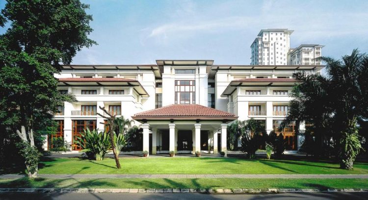 The Dharmawangsa Jakarta via Booking, 1. Hotel Hollywood, 2. City Biz Residence, 3. Airy Taman Sari Mangga Besar Enam 8 Jakarta, 4. Pinangsia Hotel, 5. Hotel Rumah Shinta, 6. Azure Kuningan Tiong, 7. Hotel Ro&Vi Boutique, 8. Hotel Lautze Indah, 9. Hotel Quintus Jakarta, 10. Putri Duyung Resort – Mulai dari Rp 714.000,00, 11. Pullman Jakarta Central Park – Mulai dari Rp 932.249,00, 12. Fraser Residences Sudirman – Mulai dari Rp 882.230,00, 13. DoubleTree by Hilton Hotel Jakarta – Mulai dari Rp 720.000,00, 14. Holiday Inn Express Jakarta Matraman – Mulai dari Rp 369.000,00, 15. The Dharmawangsa Jakarta – Mulai dari Rp 2.353.724,00