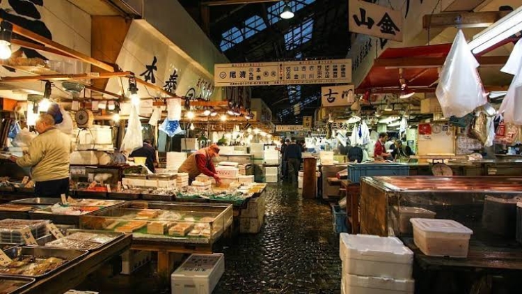 Tsukiji Market, 1. Borough, Inggris, 2. Pasar Gede Solo, Indonesia, 3. Guadalajara, Meksiko, 4. Istanbul, Turki, 5. Jaipur, India, 6. Kairo, Mesir, 7. Kowloon, Hong Kong, 8. Kreta Ayer Wet, Singapura, 9. La Boqueria, Jerman, 10. Lancaster Pennsylvania, Amerika Serikat, 11. Or Tor Kor, Thailand, 12. Marche Bastille, Paris, 13. Provencal, Paris, 14. St. Lawrence Toronto, Kanada, 15. Tsukiji, Jepang, 16. Union Square, New York